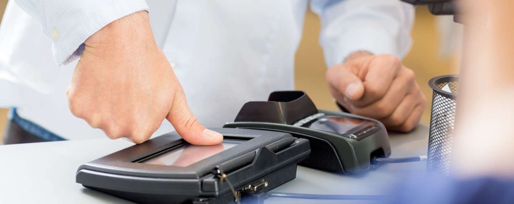 Biometrikus bankkártyát tesztel a Mastercard