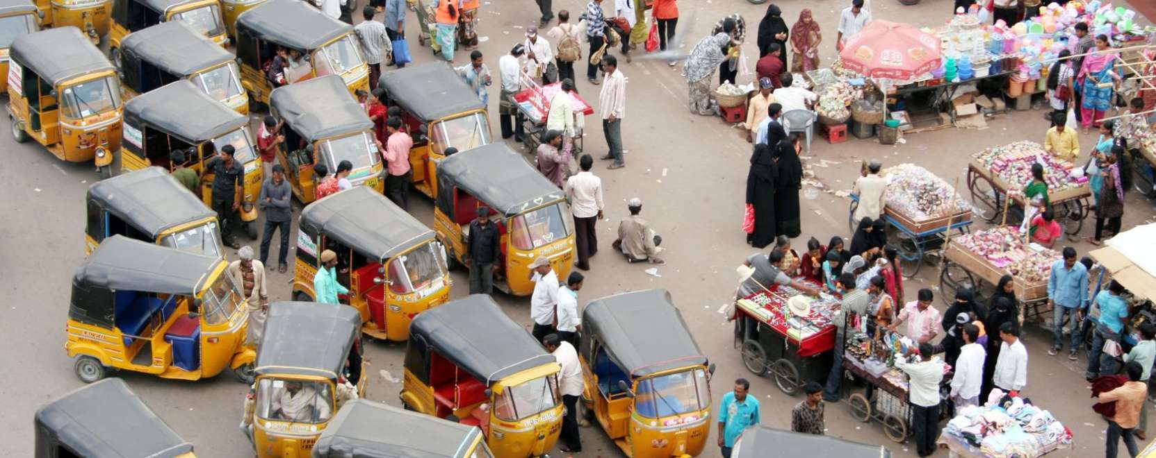 Okosparkolással oldják a forgalmi dugókat Indiában