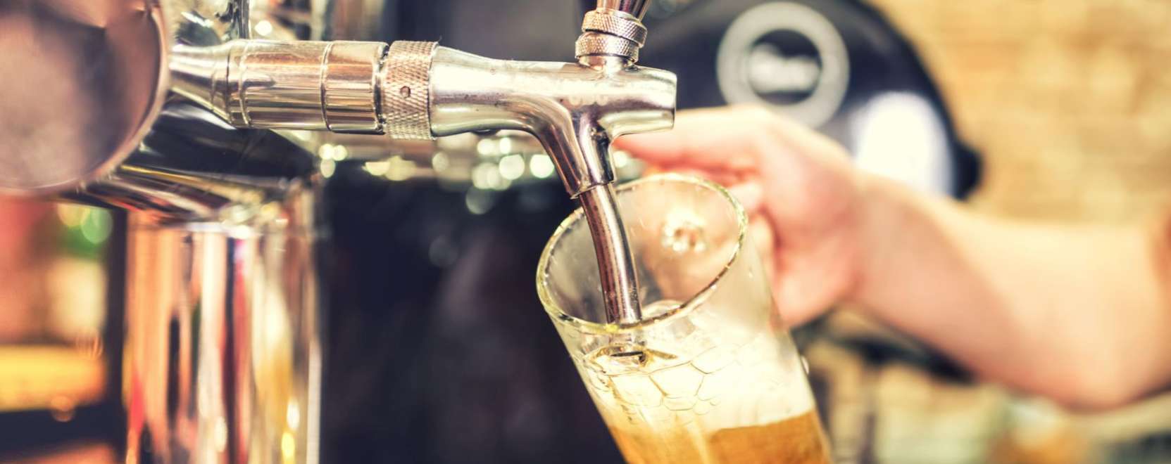 Londoni bár teszteli az önkiszolgáló sörcsapot
