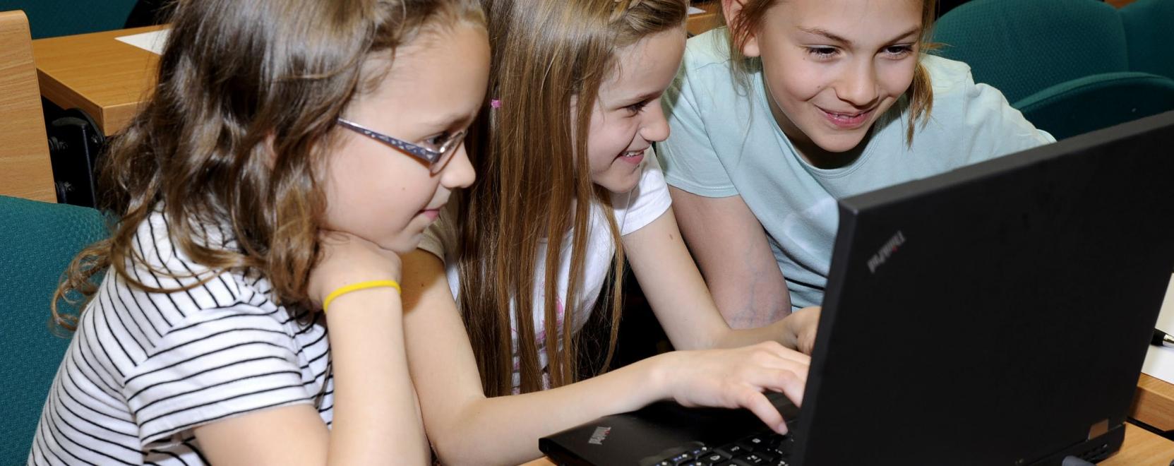 Nagy Digitális Kaland: egyre több a lányversenyző