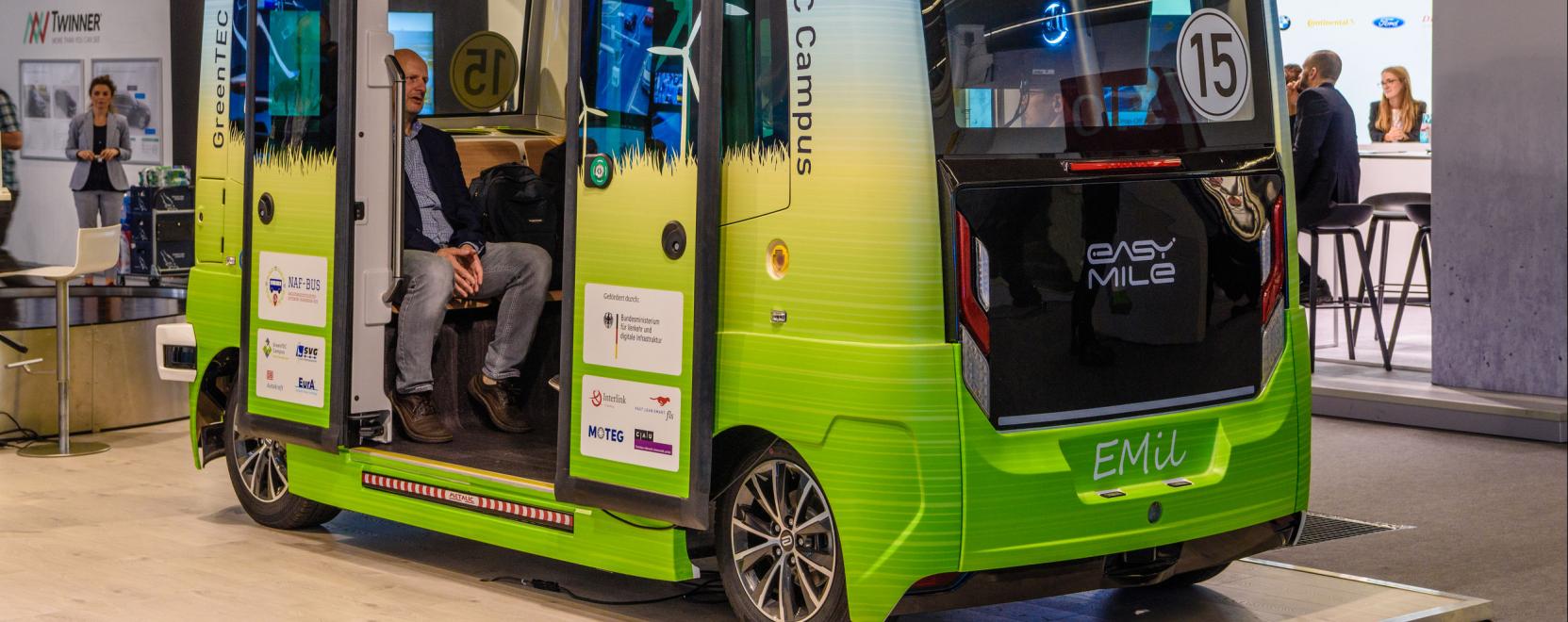 Önvezető minibuszok: van, ahol már megérkezett a jövő