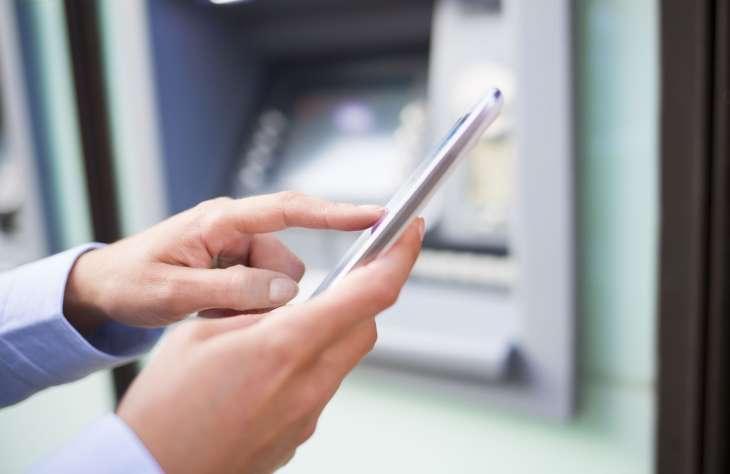 Érkeznek a mobilfizetéses ATM-ek