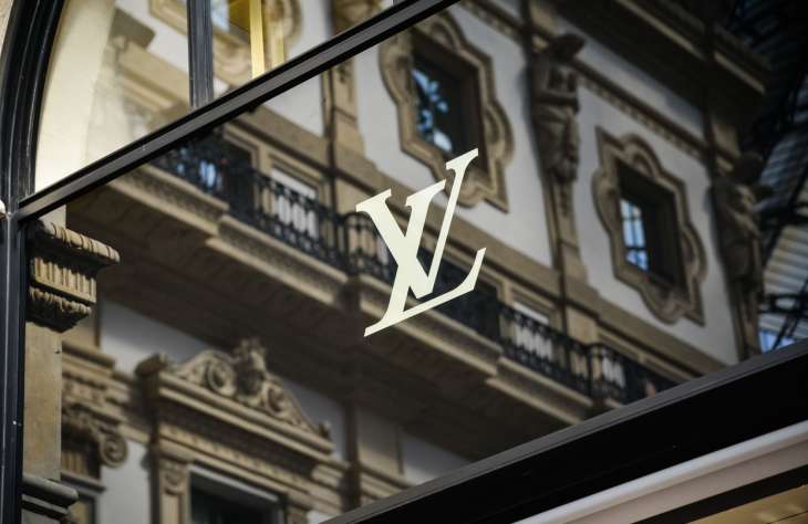 Nyomkövetővel látja el táskáit a Louis Vuitton