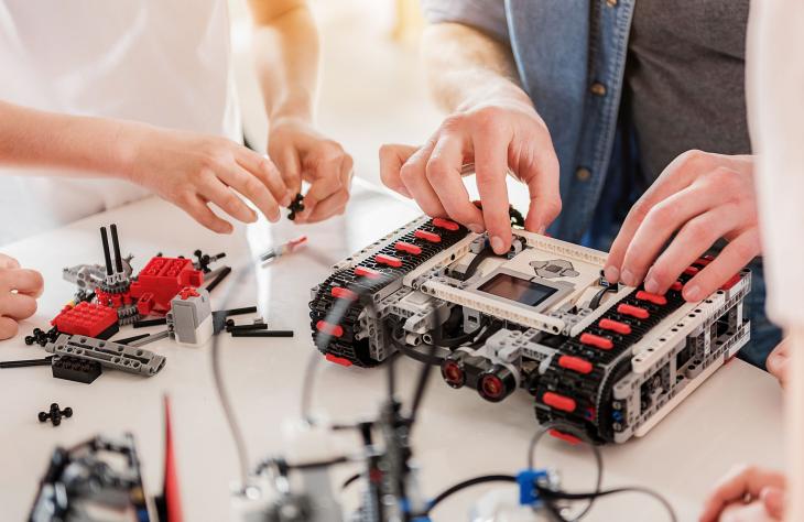LEGO robotok a Vodafone digitális iskola programjában
