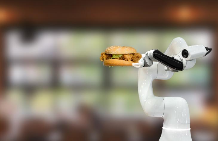Újabb konyhai robotokat vet be az amerikai gyorsétteremlánc