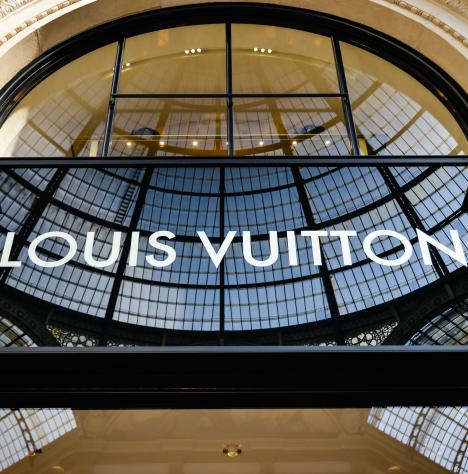 Flexibilis kijelzők dobják fel a Louis Vuitton táskáit