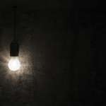 „Okos” fény az éjszakában
